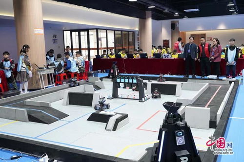 安徽铜陵 青少年机器人竞赛开赛 中小学生同场竞技